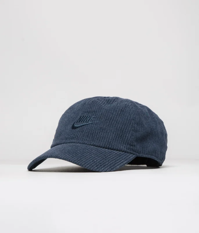 baseball hat big dreams -  Nike Club Corduroy Cap - Armory Navy / Armory Navy