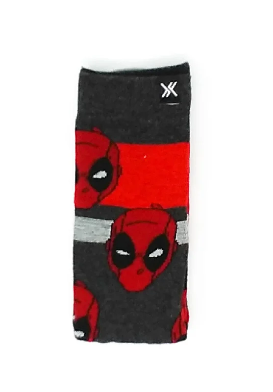 sock sizes bold -  Deadpool Mask